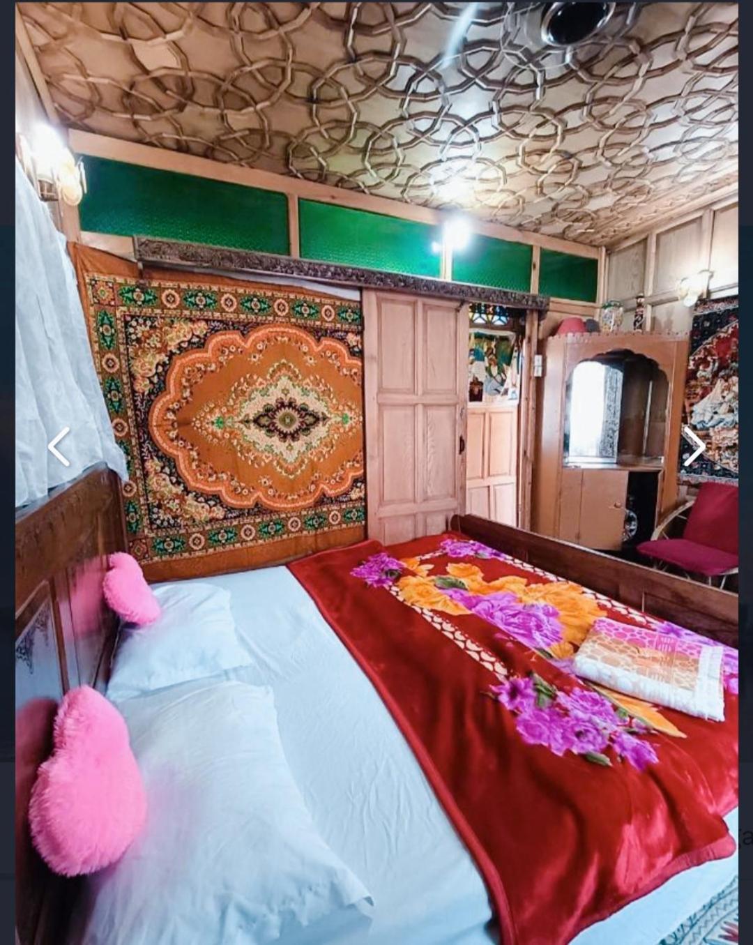 New Minar Group Of Houseboats Hotel Srīnagar Exterior foto